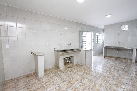 Casa à venda com 360m², 3 quartos e 6 vagasCozinha