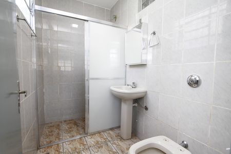 Casa à venda com 360m², 3 quartos e 6 vagasBanheiro 2