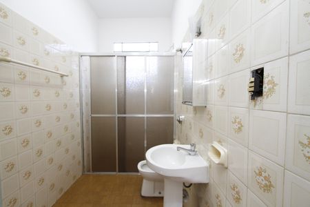 Casa à venda com 360m², 3 quartos e 6 vagasBanheiro 1