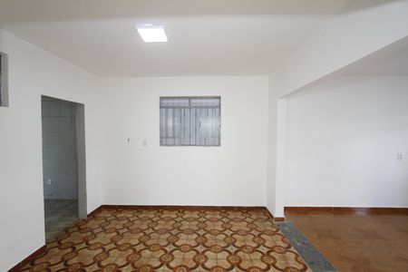 Casa à venda com 360m², 3 quartos e 6 vagasSala 2