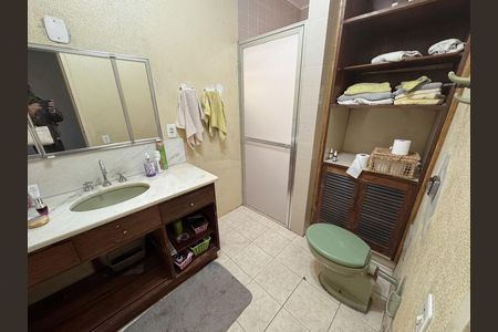 Banheiro de casa à venda com 3 quartos, 212m² em Vila Nova, Novo Hamburgo