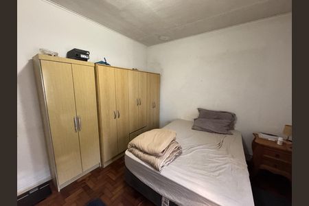 Casa à venda com 212m², 3 quartos e 2 vagas Casa à venda com 212m², 3 quartos e 2 vagasQuarto