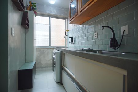 Cozinha de apartamento à venda com 1 quarto, 38m² em Bom Jesus, Porto Alegre