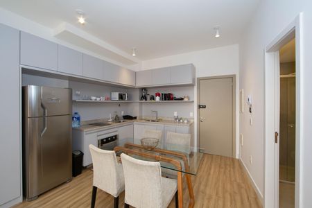 Apartamento para alugar com 38m², 1 quarto e 1 vaga Apartamento para alugar com 38m², 1 quarto e 1 vagaCOZINHA