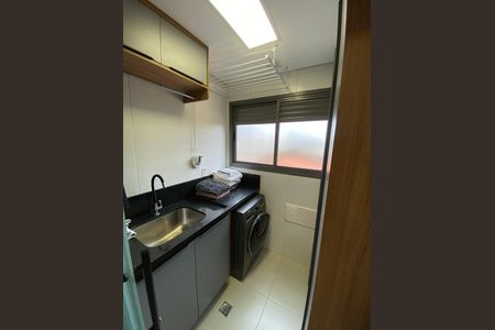 Apartamento à venda com 88m², 3 quartos e 2 vagas Apartamento à venda com 88m², 3 quartos e 2 vagasÁrea de serviço