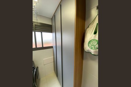 Apartamento à venda com 88m², 3 quartos e 2 vagas Apartamento à venda com 88m², 3 quartos e 2 vagasÁrea de serviço