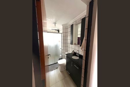 Apartamento à venda com 49m², 2 quartos e sem vaga Apartamento à venda com 49m², 2 quartos e sem vagaBanheiro