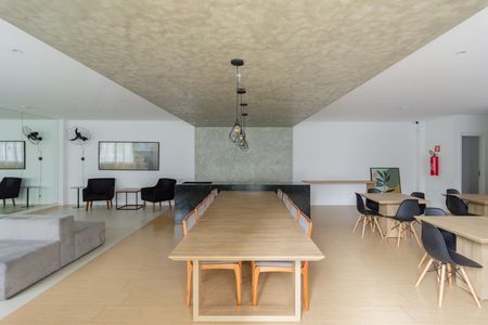 Apartamento para alugar com 39m², 2 quartos e sem vaga Apartamento para alugar com 39m², 2 quartos e sem vagaÁrea comum - Salão de festas