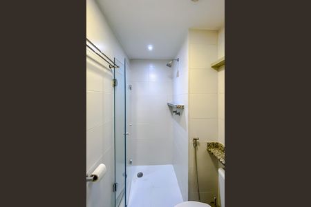Apartamento à venda com 47m², 2 quartos e sem vaga Apartamento à venda com 47m², 2 quartos e sem vagaBanheiro