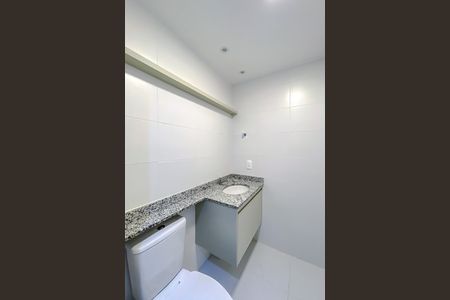 Apartamento à venda com 47m², 2 quartos e sem vaga Apartamento à venda com 47m², 2 quartos e sem vagaBanheiro