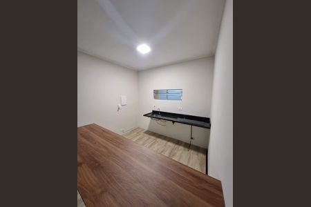 Casa à venda com 240m², 2 quartos e 4 vagas Casa à venda com 240m², 2 quartos e 4 vagasCozinha
