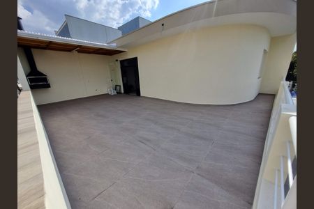 Casa à venda com 240m², 2 quartos e 4 vagas Casa à venda com 240m², 2 quartos e 4 vagasGaragem