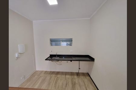 Casa à venda com 240m², 2 quartos e 4 vagas Casa à venda com 240m², 2 quartos e 4 vagasCozinha