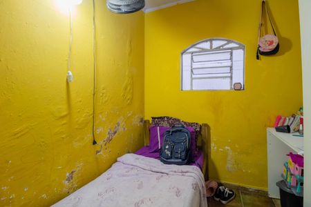 Casa à venda com 200m², 3 quartos e 3 vagas Casa à venda com 200m², 3 quartos e 3 vagasQuarto 2