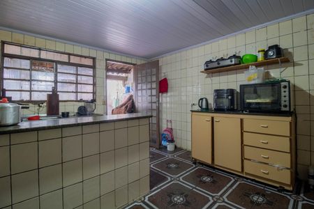 Casa à venda com 200m², 3 quartos e 3 vagas Casa à venda com 200m², 3 quartos e 3 vagasCozinha