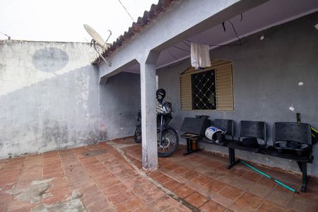 Casa à venda com 200m², 3 quartos e 3 vagas Casa à venda com 200m², 3 quartos e 3 vagasGaragem