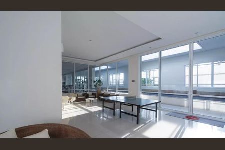 Studio à venda com 60m², 1 quarto e 1 vaga Studio à venda com 60m², 1 quarto e 1 vagaÁrea comum - Jogos