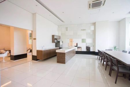Studio à venda com 60m², 1 quarto e 1 vaga Studio à venda com 60m², 1 quarto e 1 vagaÁrea comum - Salão de Festas Gourmet