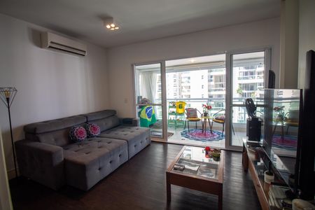 Studio à venda com 60m², 1 quarto e 1 vaga Studio à venda com 60m², 1 quarto e 1 vagaSala