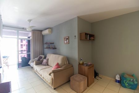 Apartamento à venda com 81m², 3 quartos e 1 vagaSala