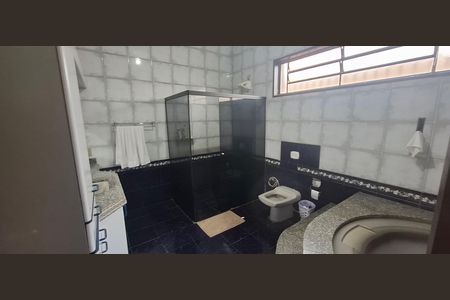 Casa para alugar com 150m², 3 quartos e 3 vagasBanheiro da Suíte
