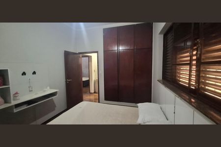 Casa para alugar com 150m², 3 quartos e 3 vagasQuarto 2