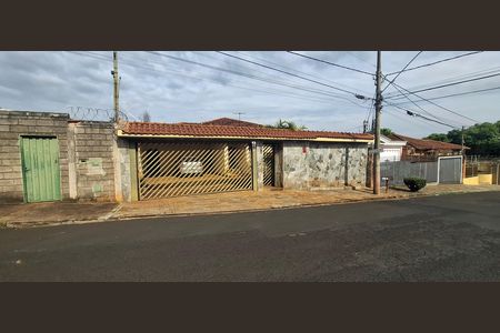 Casa para alugar com 150m², 3 quartos e 3 vagasFachada