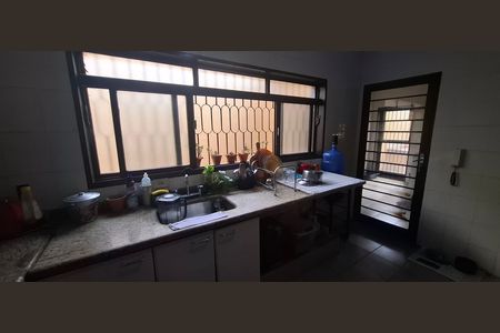 Casa para alugar com 150m², 3 quartos e 3 vagasCozinha