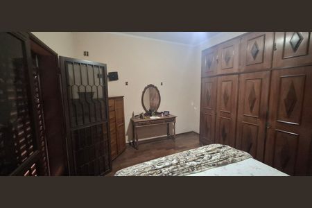 Casa para alugar com 150m², 3 quartos e 3 vagasSuíte
