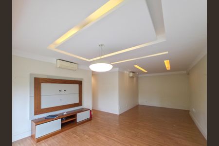 Apartamento para alugar com 103m², 2 quartos e 1 vaga