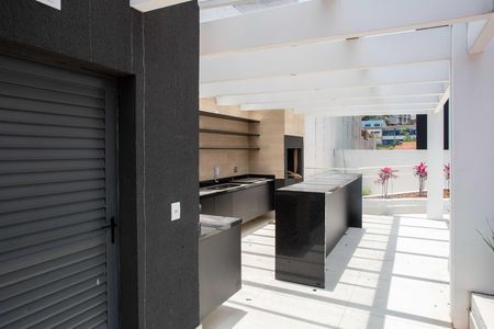 Apartamento à venda com 95m², 2 quartos e 2 vagasChurrasqueira
