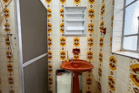 Banheiro social 2 de casa à venda com 3 quartos, 95m² em Pinheiros, São Paulo