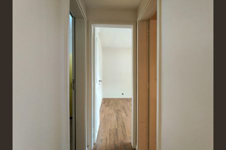 Corredor de apartamento para alugar com 1 quarto, 61m² em Grajaú, Rio de Janeiro