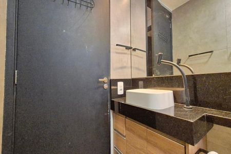 Apartamento para alugar com 45m², 2 quartos e 1 vaga Apartamento para alugar com 45m², 2 quartos e 1 vagaBanheiro