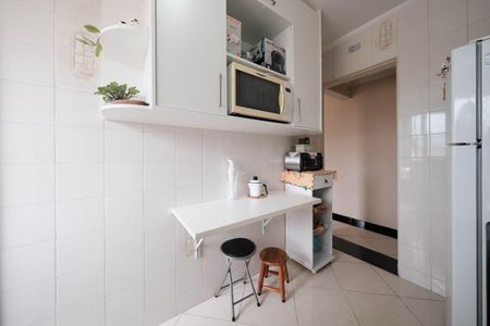 Apartamento à venda com 60m², 2 quartos e 1 vagaCozinha e Área de Serviço
