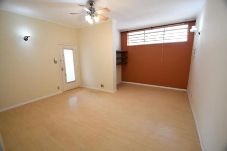 Sala de casa à venda com 3 quartos, 230m² em Taquaral, Campinas