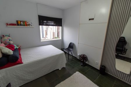 Apartamento à venda com 138m², 3 quartos e 1 vaga Apartamento à venda com 138m², 3 quartos e 1 vagaQUARTO 2