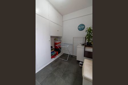 Apartamento à venda com 138m², 3 quartos e 1 vaga Apartamento à venda com 138m², 3 quartos e 1 vagaQUARTO DA ÁREA DE SERVIÇO