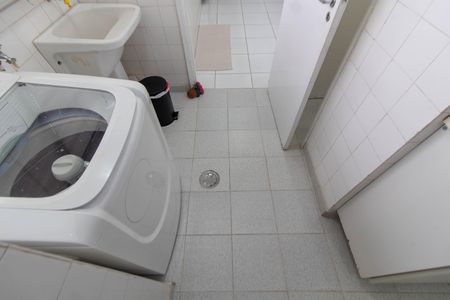 Apartamento à venda com 138m², 3 quartos e 1 vaga Apartamento à venda com 138m², 3 quartos e 1 vagaÁREA DE SERVIÇO