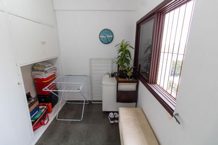 Apartamento à venda com 138m², 3 quartos e 1 vaga Apartamento à venda com 138m², 3 quartos e 1 vagaQUARTO DA ÁREA DE SERVIÇO
