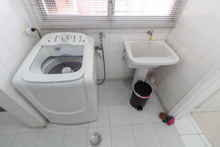 Apartamento à venda com 138m², 3 quartos e 1 vaga Apartamento à venda com 138m², 3 quartos e 1 vagaÁREA DE SERVIÇO