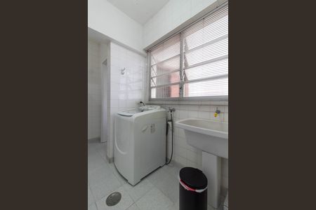 Apartamento à venda com 138m², 3 quartos e 1 vaga Apartamento à venda com 138m², 3 quartos e 1 vagaÁREA DE SERVIÇO
