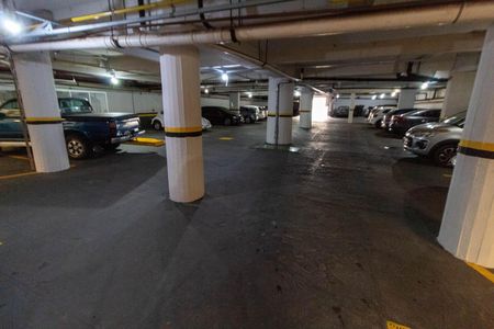 Apartamento à venda com 138m², 3 quartos e 1 vaga Apartamento à venda com 138m², 3 quartos e 1 vagaESTACIONAMENTO ROTATIVO
