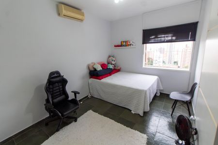 Apartamento à venda com 138m², 3 quartos e 1 vaga Apartamento à venda com 138m², 3 quartos e 1 vagaQUARTO 2