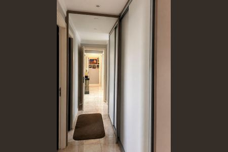 Apartamento para alugar com 90m², 3 quartos e 1 vaga Apartamento para alugar com 90m², 3 quartos e 1 vagaCorredor
