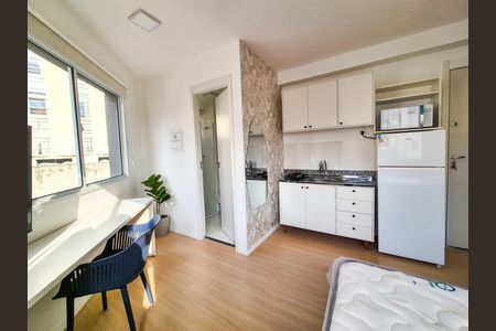 Cozinha  de kitnet/studio para alugar com 1 quarto, 18m² em República, São Paulo