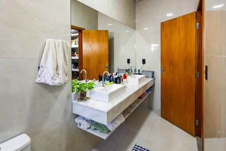 Casa de condomínio para alugar com 183m², 3 quartos e 4 vagas Casa de condomínio para alugar com 183m², 3 quartos e 4 vagasBanheiro da Suíte 1