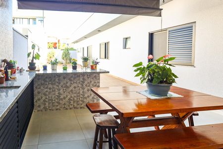 Casa de condomínio para alugar com 183m², 3 quartos e 4 vagas Casa de condomínio para alugar com 183m², 3 quartos e 4 vagasArea Gourmet
