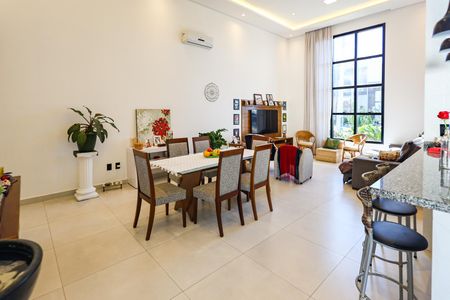 Casa de condomínio para alugar com 183m², 3 quartos e 4 vagas Casa de condomínio para alugar com 183m², 3 quartos e 4 vagasSala