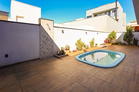 Casa de condomínio para alugar com 183m², 3 quartos e 4 vagas Casa de condomínio para alugar com 183m², 3 quartos e 4 vagasPiscina